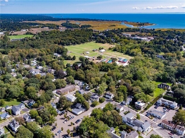 Foto del edificio - 18 Graves Ave