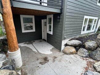 Building Photo - 131 Clothier Ln