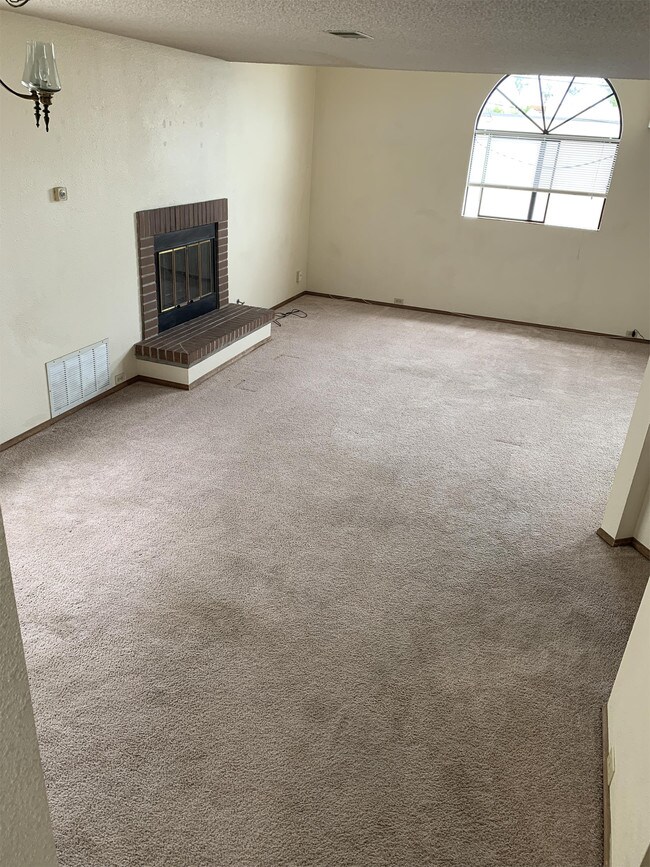 Foto del edificio - 1035 Sapphire St