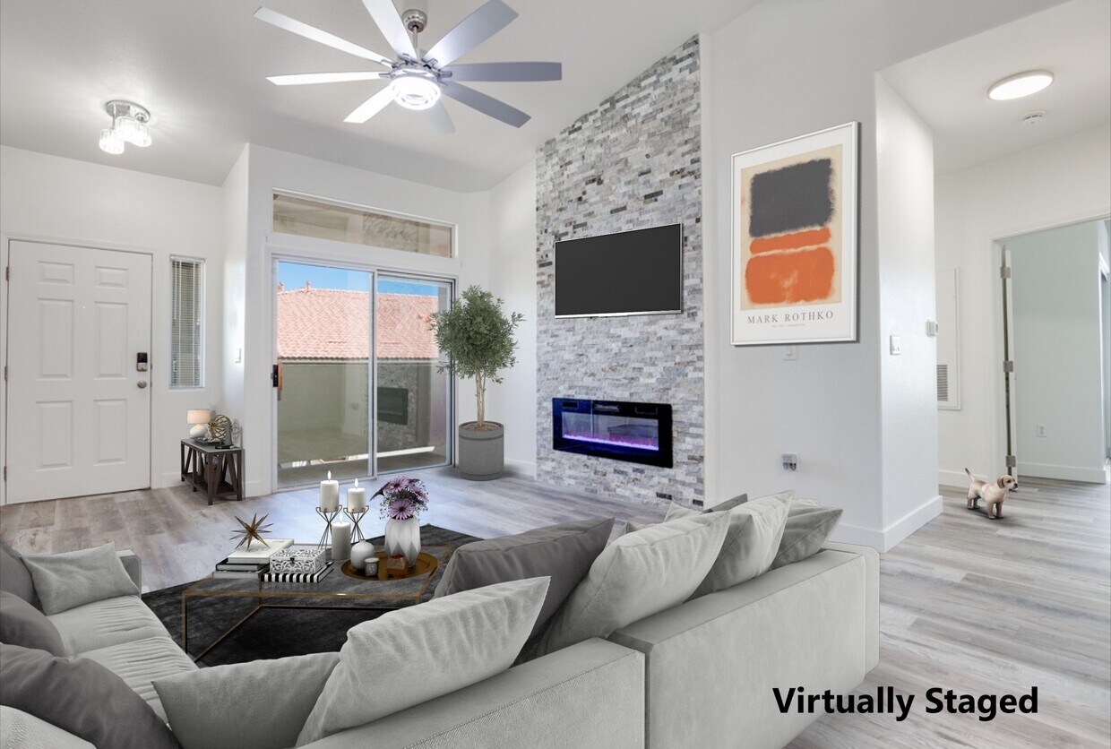 Foto principal - 2305 W Horizon Ridge Pkwy