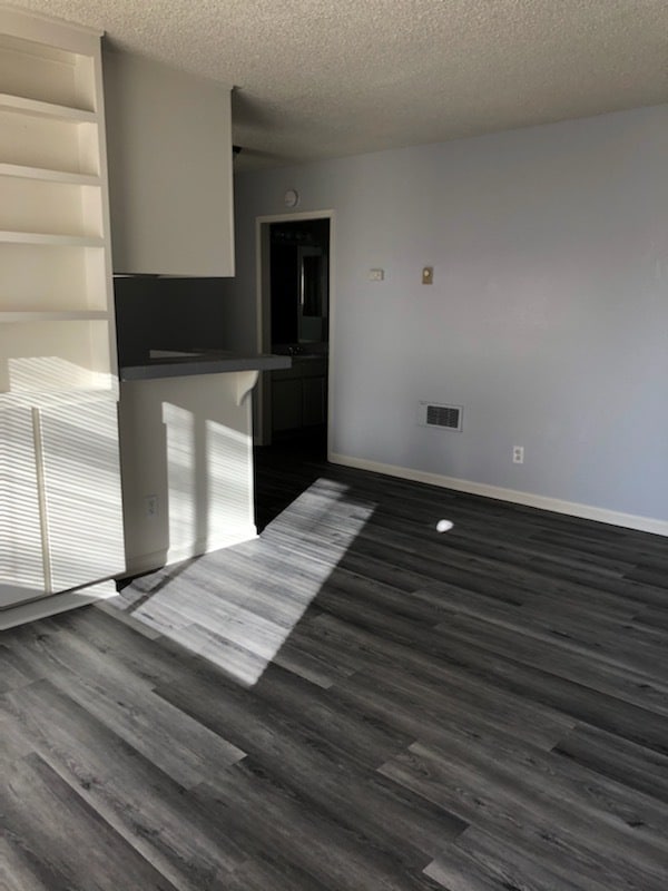 Primary Photo - 244 50th St