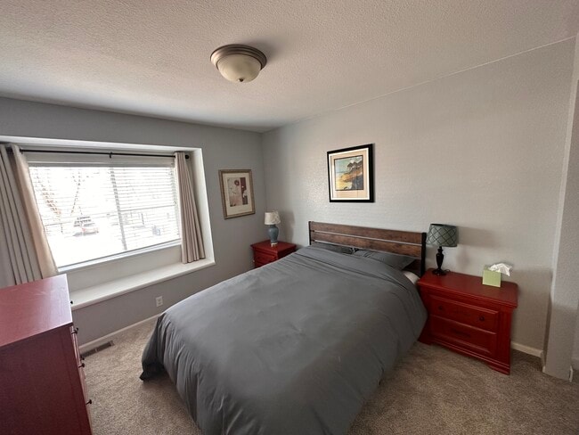 2nd bedroom - 265 Madison Ave