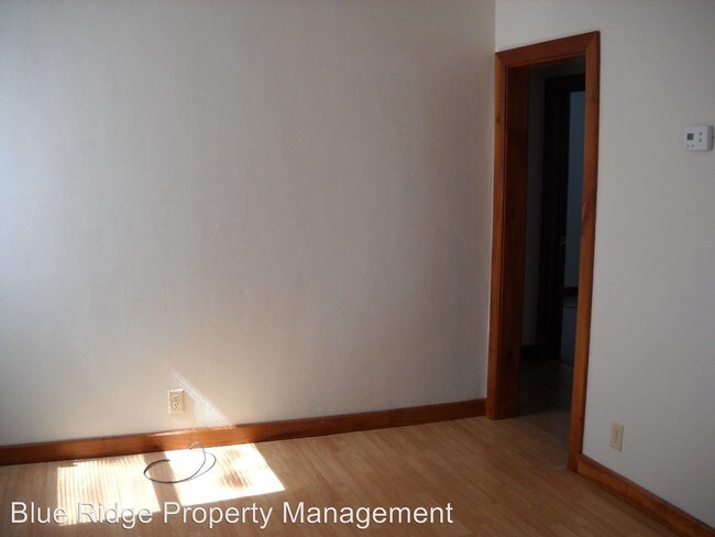 Building Photo - 2 br, 1 bath House - 1425 Carolina Avenue
