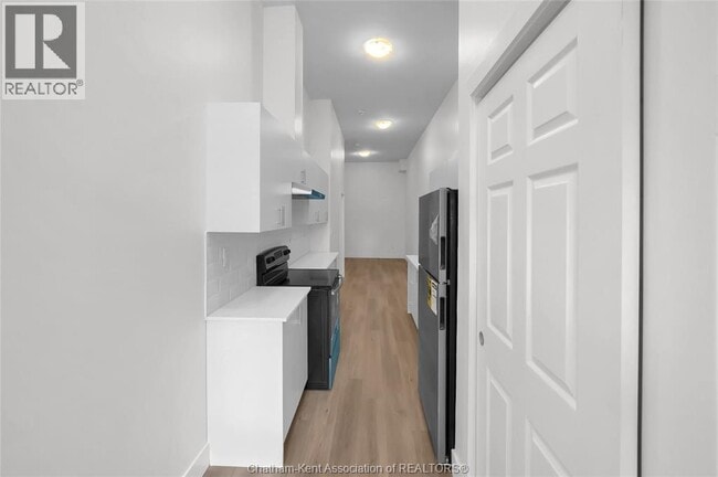 Building Photo - 131 Main St