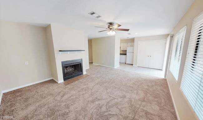 Foto del edificio - 4 br, 3 bath House - 1504 Lemon Tree Ln