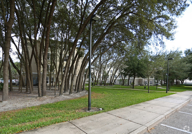 Foto del edificio - Lansdowne Terrace Apartments