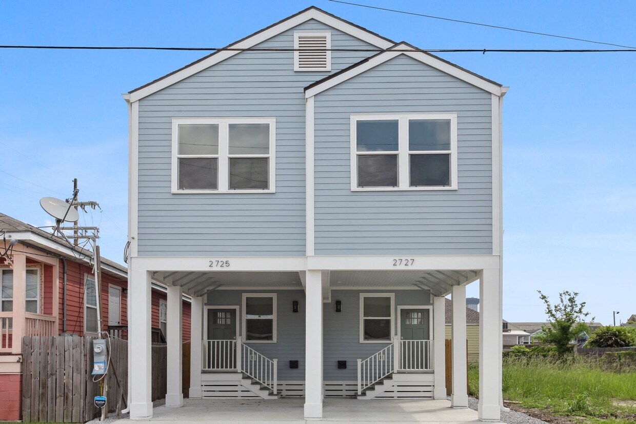 Primary Photo - 2725 - 2727 Third Street