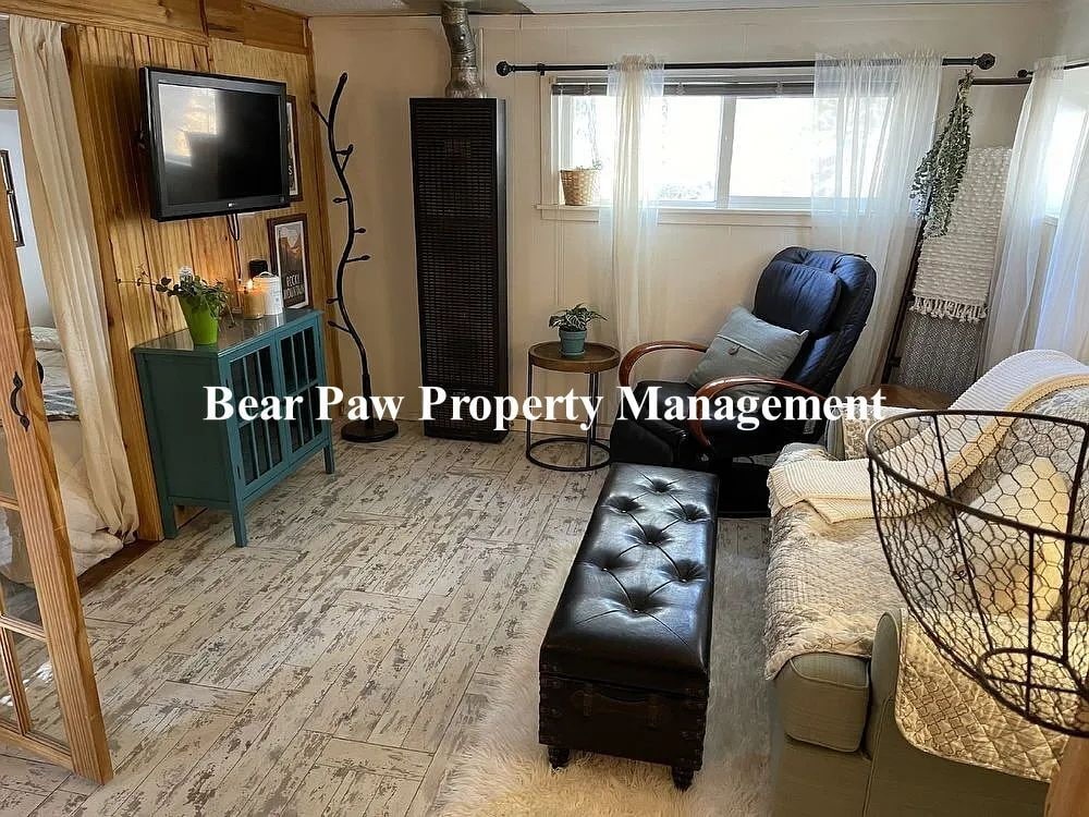 Adorable Little Home in Evergreen! - Adorable Little Home in Evergreen!