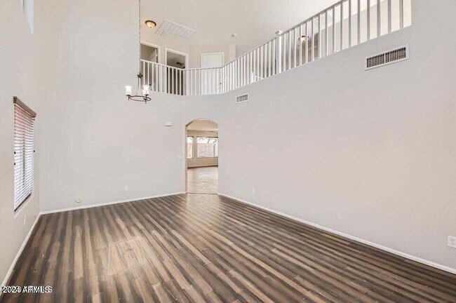 Foto del edificio - 40352 W Novak Ln