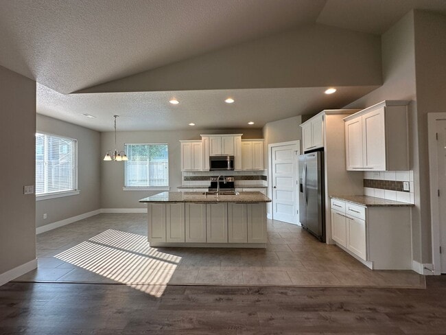 Foto del edificio - 906 N Oklahoma Pl