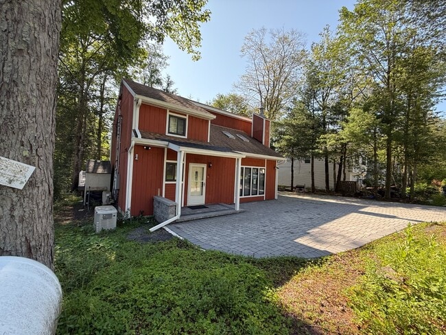Building Photo - 2131 Freedom Way