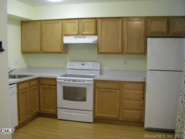 Foto del edificio - 73 Aspetuck Village