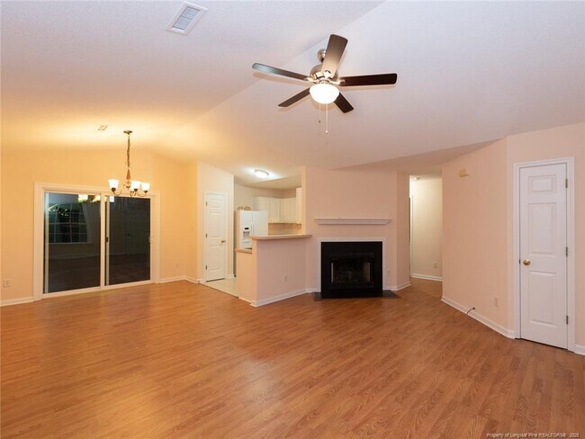 Building Photo - 404 Homestead Park Dr