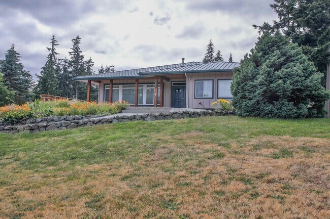 Foto del edificio - 2385 Lake Forest Drive