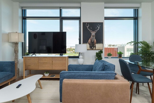 Building Photo - 360 Foley St