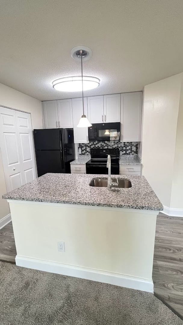 Building Photo - Apartments at Sunset