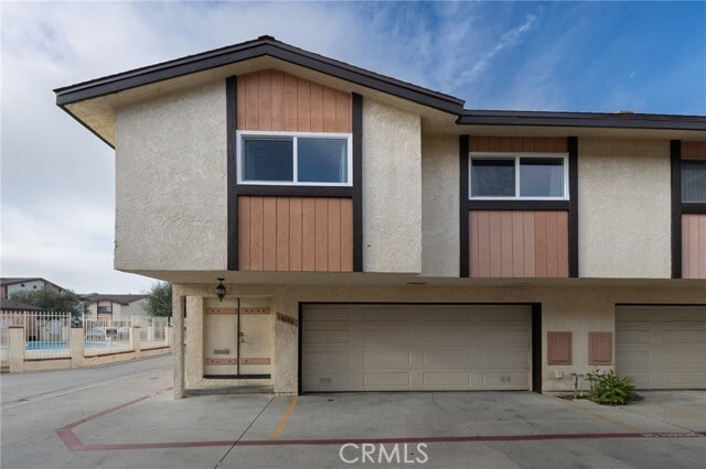 Building Photo - 14004 Cerise Ave