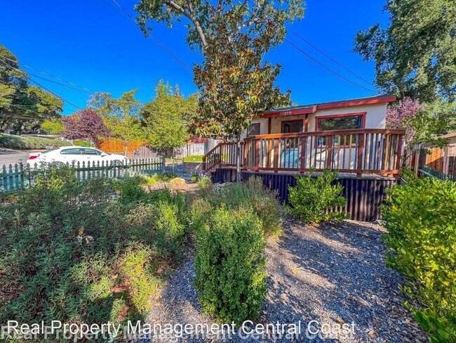 Building Photo - 1 br, 1 bath House - 5585 Tunitas, Unit A