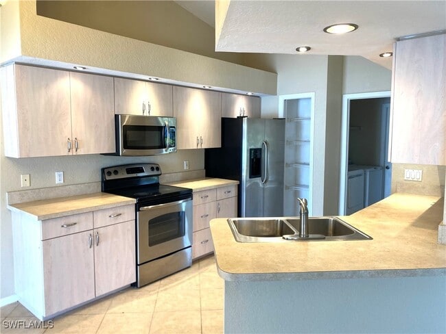 Foto del edificio - 1733 SW 40th Terrace