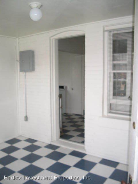 Building Photo - 325 S 400 E