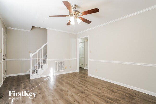 Building Photo - 4921 Tuckahoe Trce