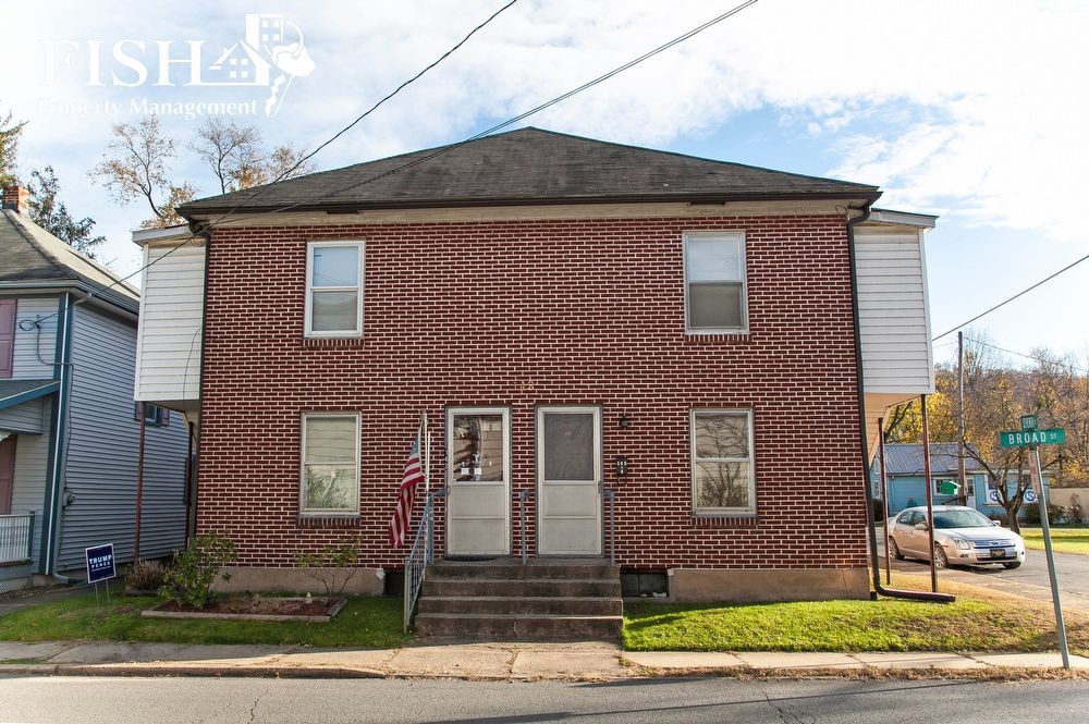 Primary Photo - 143 Broad St