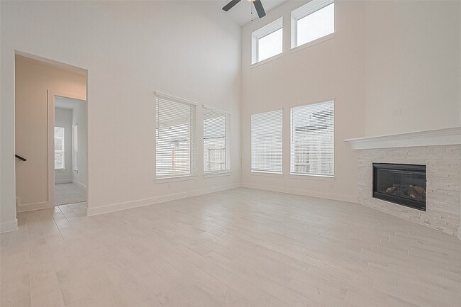 Foto del edificio - 6006 Painted Plains Ln
