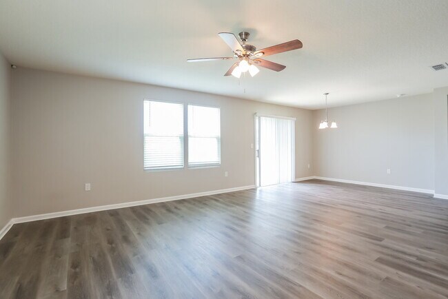 Foto del edificio - 2096 Pebble Point Dr