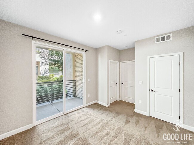 Building Photo - Beautiful 4BD/4BA Townhouse in Otay Ranch ...