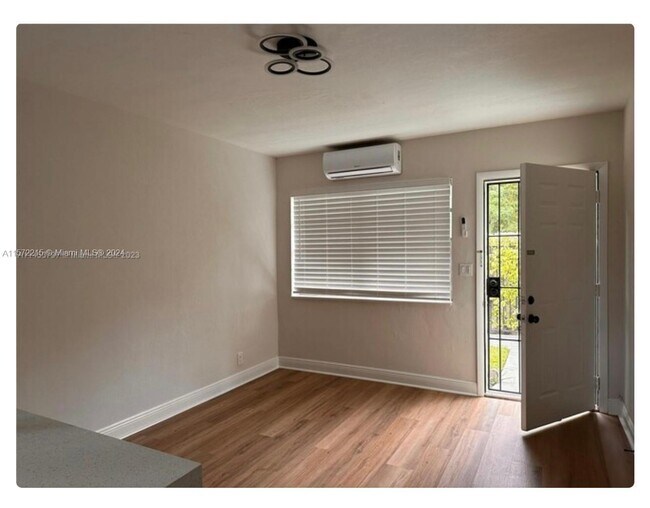 Foto del edificio - 1845 Pembroke Rd