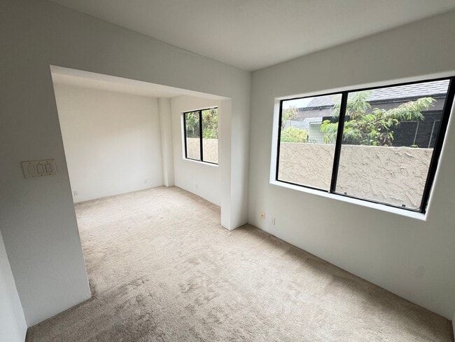 Building Photo - Spacious 1-Bedroom in the Heart of Wahiawa