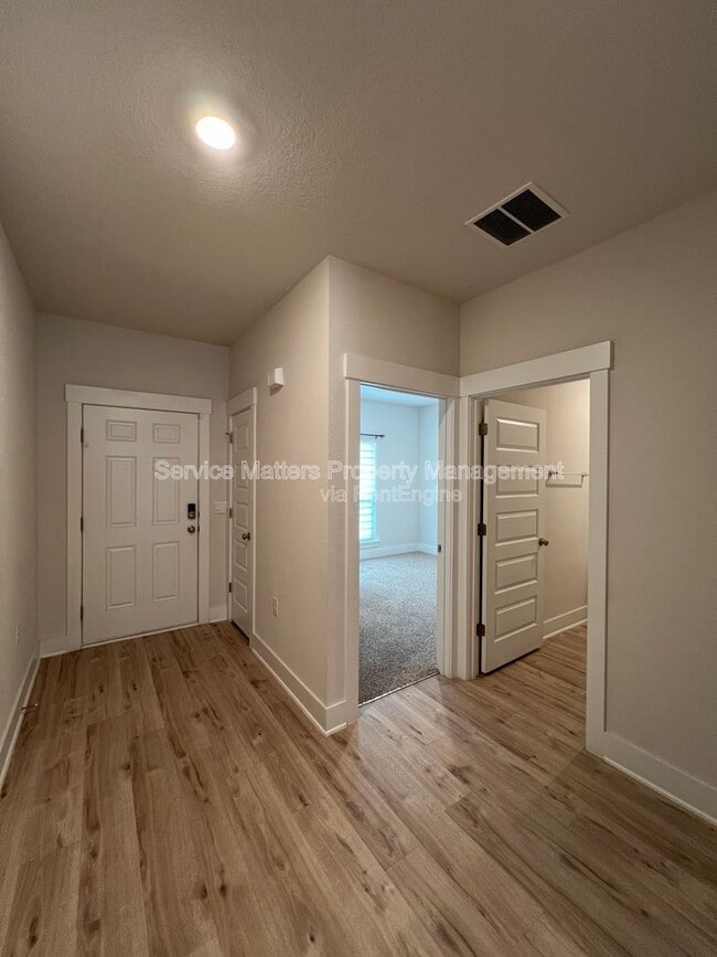 Building Photo - 5745 Danbury Blvd