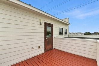 Building Photo - 1611 Spring St Building Photo - 1611 Spring St