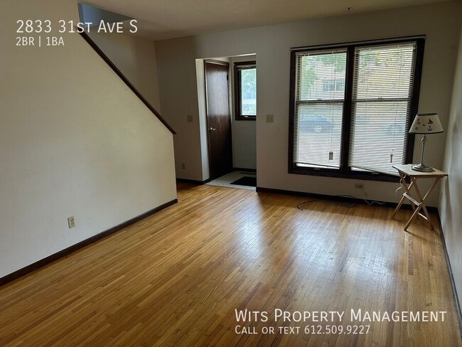 Building Photo - Cozy 2/1 Duplex in South Minneapolis