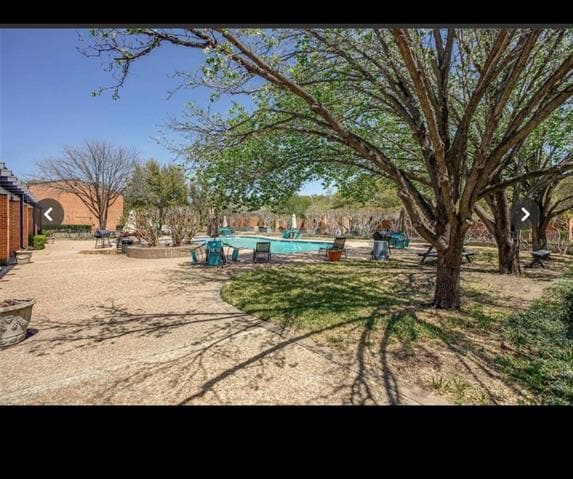 Foto del edificio - 504 E Ave J St