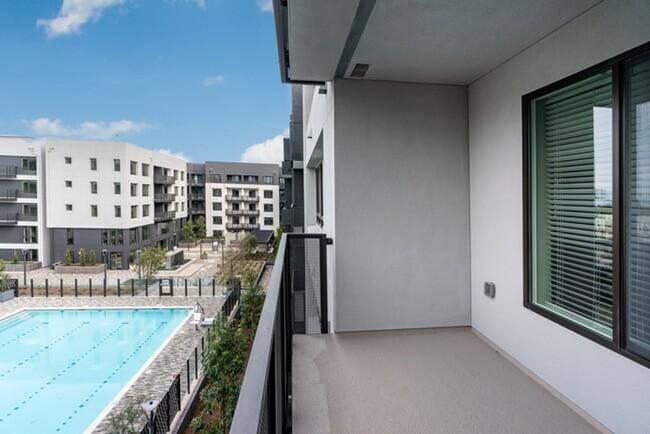 Building Photo - 3560 Rambla Pl