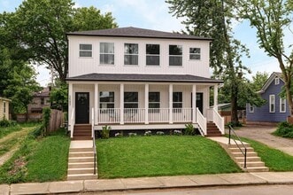 Building Photo - 2587 Dayton Ave