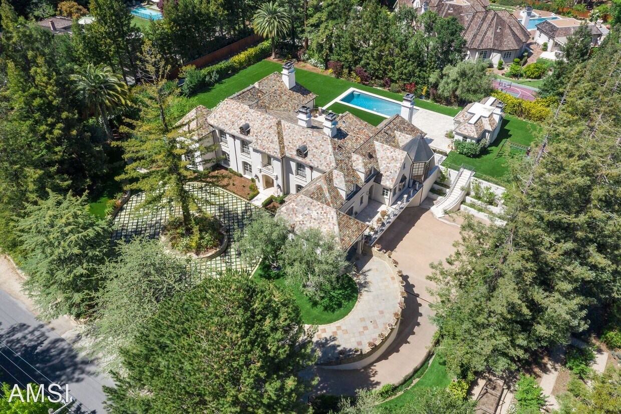 Foto principal - 7 br, 10 bath House - 41 Fairview Avenue