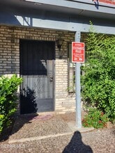 Building Photo - 6700 Escondido Dr