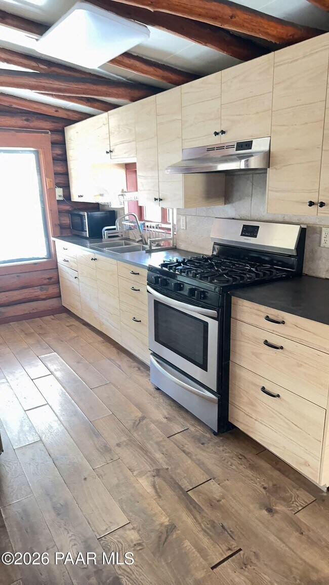 Foto del edificio - 519 Copper Basin Rd