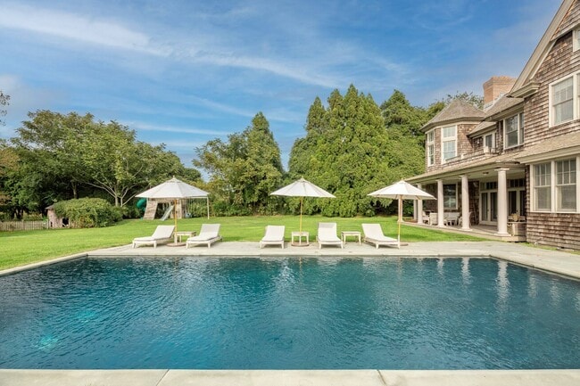 Foto del edificio - 32 Sagg Rd