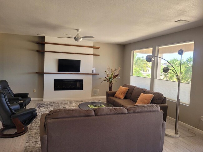 Foto del edificio - 16248 W Tuscany Way