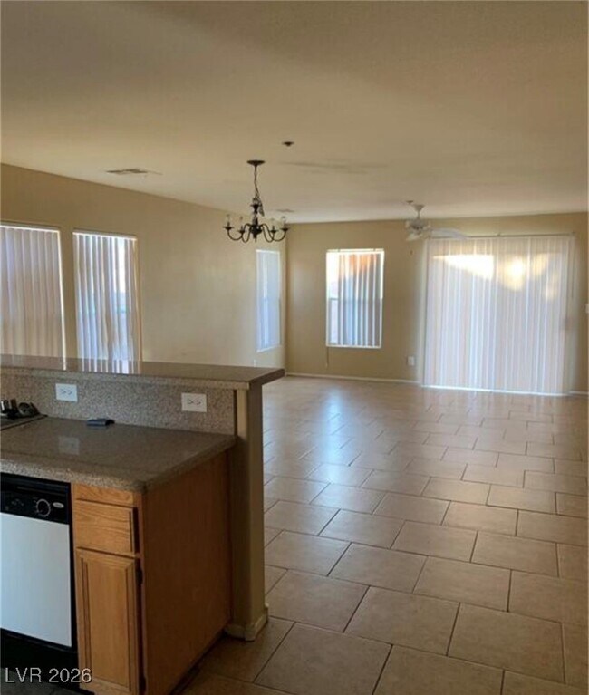 Foto del edificio - 1142 Paradise Garden Dr