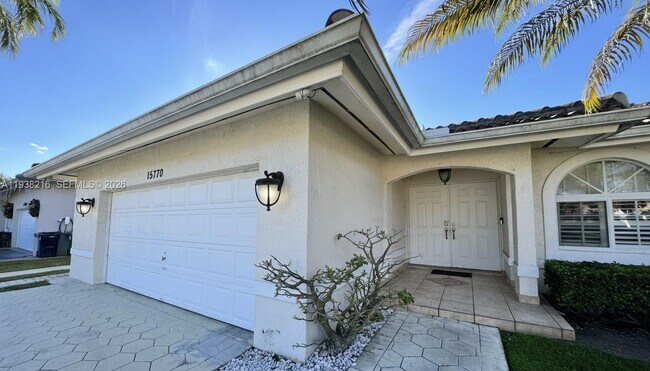 Building Photo - 15770 SW 141st Ct