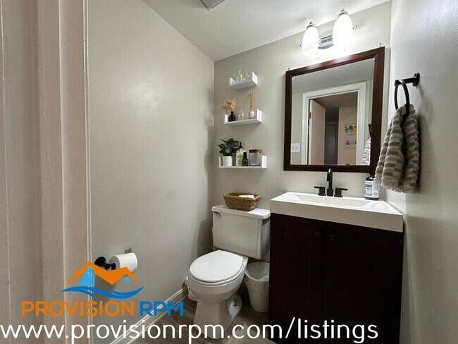 Foto del edificio - 7984 Foxchase Ln