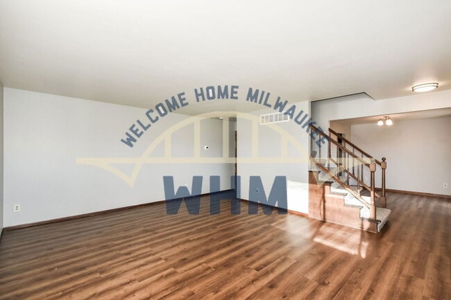 Building Photo - W170S7397 Parkland Dr