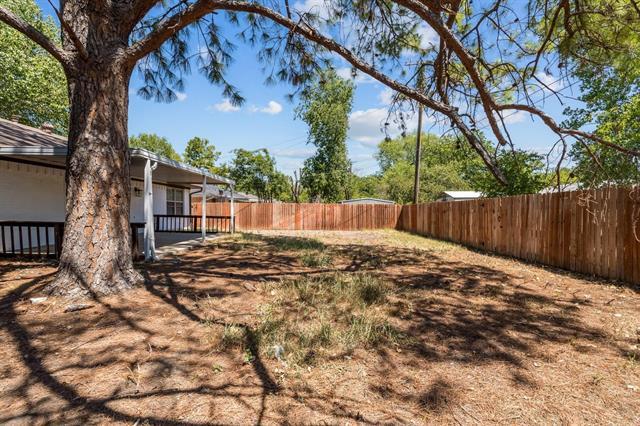 Foto del edificio - 3322 Meadowlark Ln