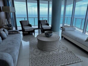 Building Photo - 17001 Collins Ave
