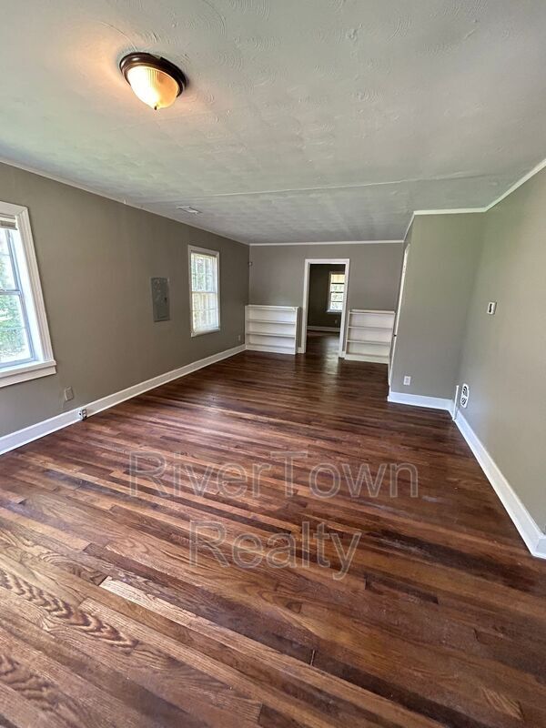 Photo - 3034 Sunrise St House