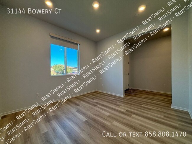 Building Photo - Spacious & Modern 4-Bedroom + Office Home ...